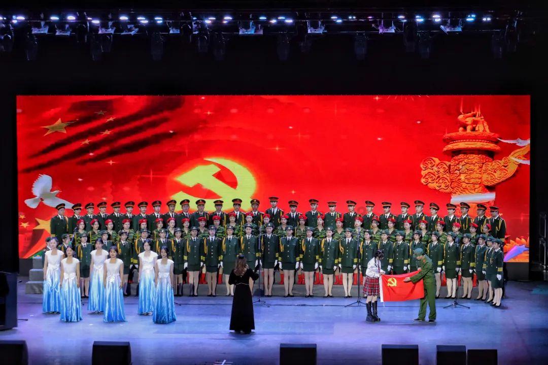 为什么周杰伦能够经久不衰的火下去？