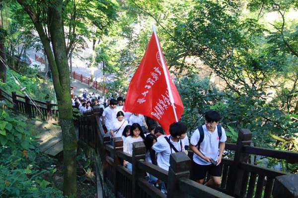 加沙地带卫生部门：以军袭击加沙致死人数已超2.5万